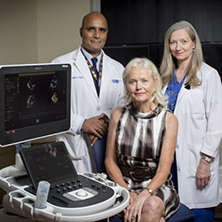 Dr. Narinder Paul (left), Linda Goldsack, Chair of the Peter Munk Cardiac Centre Campaign (center), and Dr. Patricia Murphy (rig