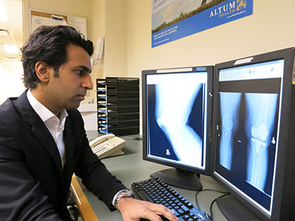 Image of Dr. Jas Chahal, orthopedic surgeon and co-principle 