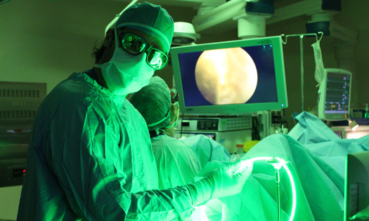 Dr. Dean Elterman performs minimally invasive prostate surgery at Toronto Western Hospital using the GreenLight Laser