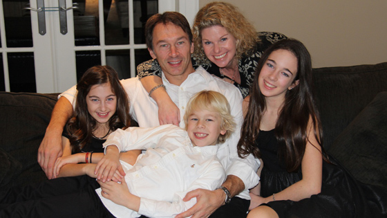 Image of Cathy Veres and her family