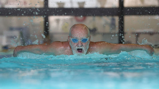 Chris Smith swimming 